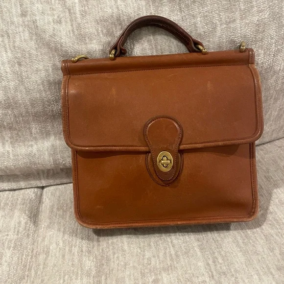 Vintage Coach Willis π - Picture 1 of 13